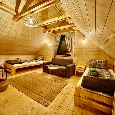 ルチャネ・ニダ Wypoczynek Pod Lipami Bed & Breakfast エクステリア 写真