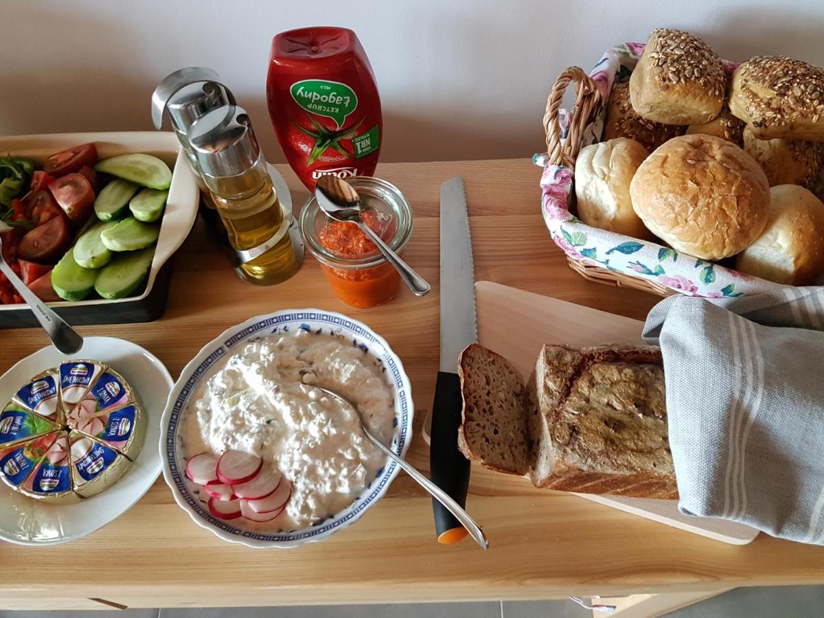 ルチャネ・ニダ Wypoczynek Pod Lipami Bed & Breakfast エクステリア 写真