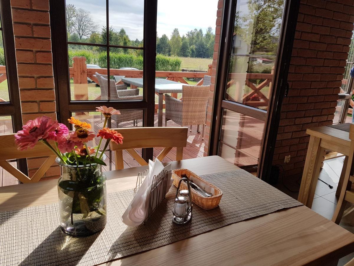 ルチャネ・ニダ Wypoczynek Pod Lipami Bed & Breakfast エクステリア 写真