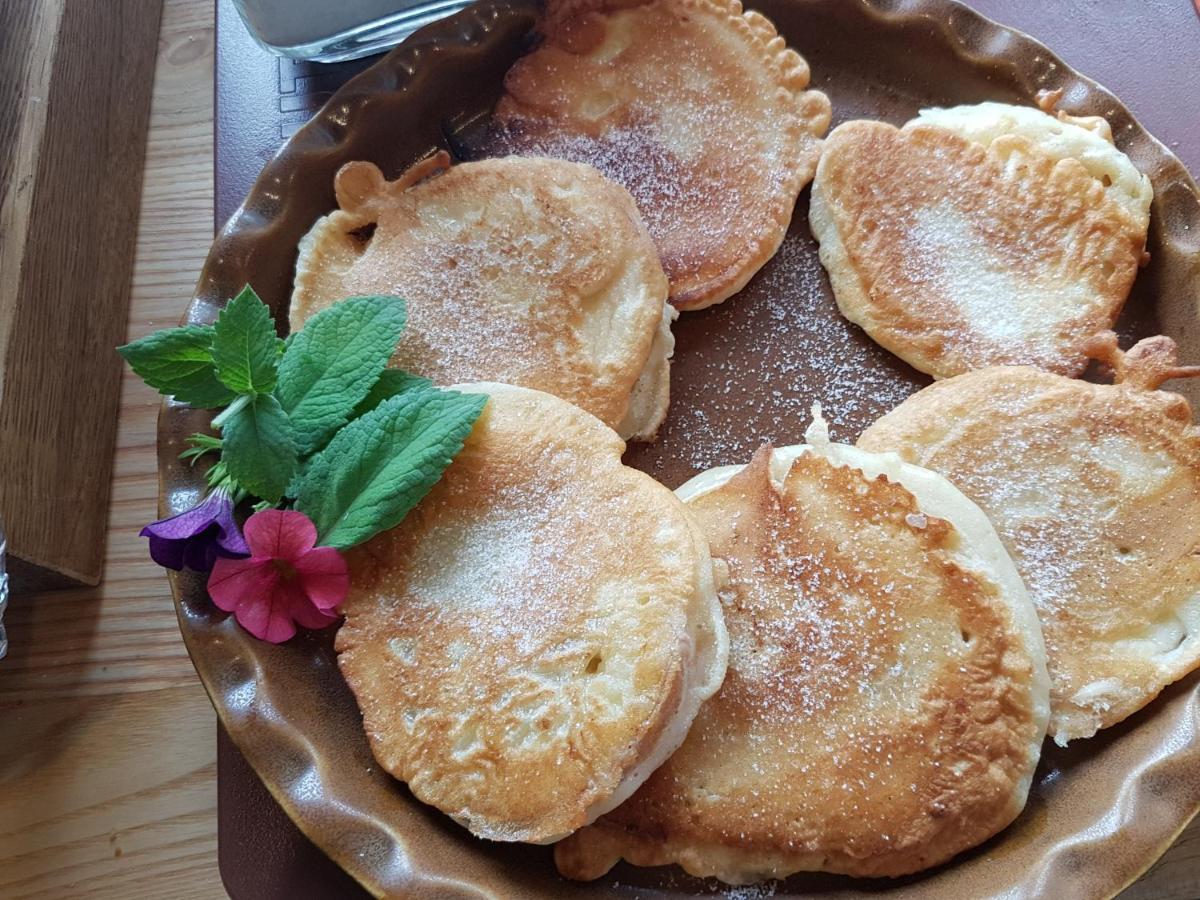 ルチャネ・ニダ Wypoczynek Pod Lipami Bed & Breakfast エクステリア 写真