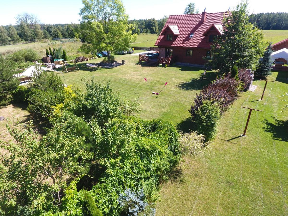 ルチャネ・ニダ Wypoczynek Pod Lipami Bed & Breakfast エクステリア 写真