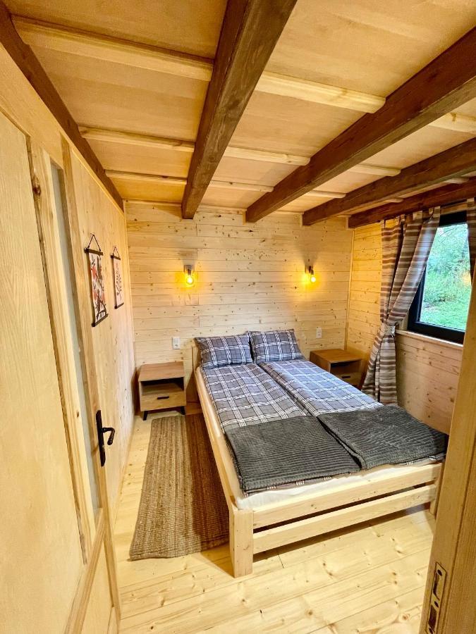 ルチャネ・ニダ Wypoczynek Pod Lipami Bed & Breakfast エクステリア 写真