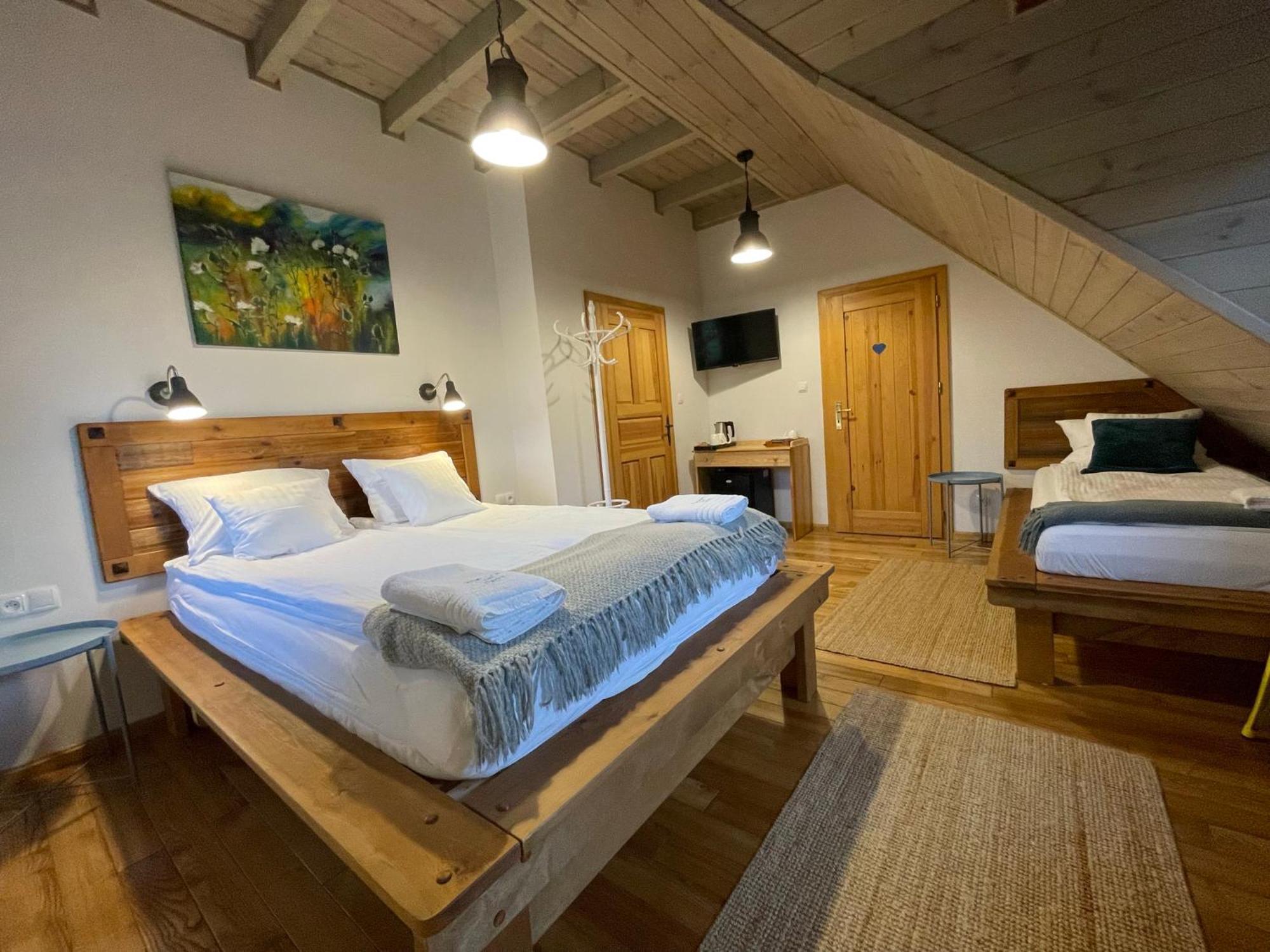 ルチャネ・ニダ Wypoczynek Pod Lipami Bed & Breakfast エクステリア 写真